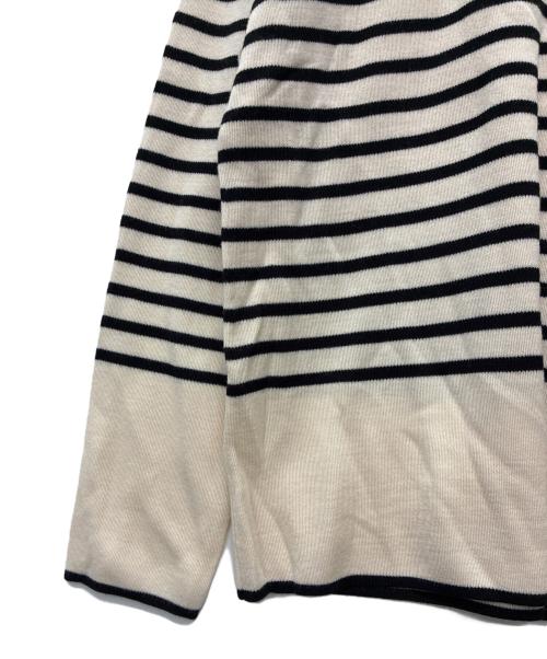 23区（ニジュウサンク）23区 (ニジュウサンク) ボーダーニット ベージュ×ブラック サイズ:48の古着・服飾アイテム