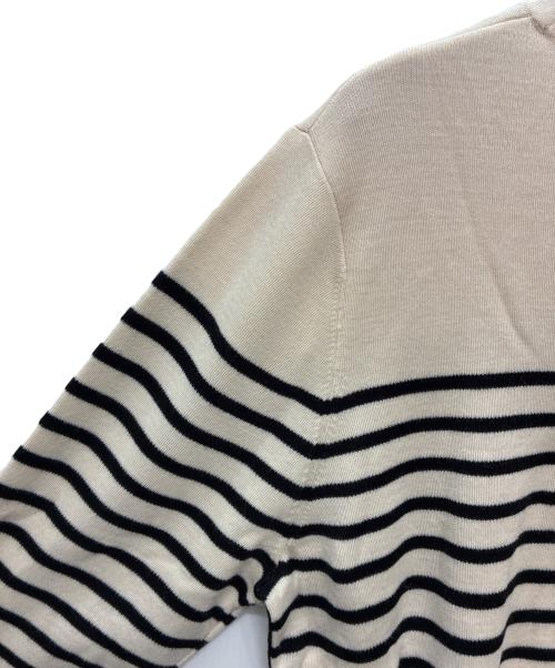 23区（ニジュウサンク）23区 (ニジュウサンク) ボーダーニット ベージュ×ブラック サイズ:48の古着・服飾アイテム