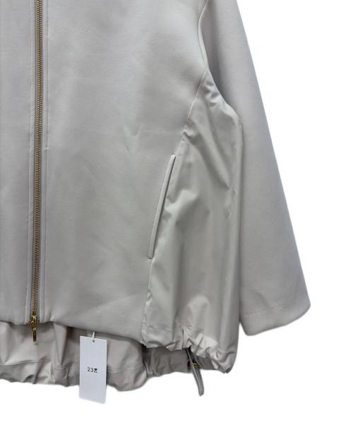 23区（ニジュウサンク）23区 (ニジュウサンク) コットンダンボール フーディー アウター ベージュ サイズ:SIZE 46 未使用品の古着・服飾アイテム