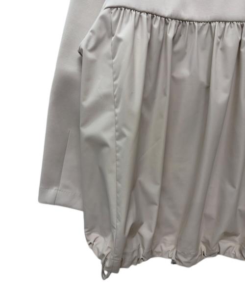 23区（ニジュウサンク）23区 (ニジュウサンク) コットンダンボール フーディー アウター ベージュ サイズ:SIZE 46 未使用品の古着・服飾アイテム