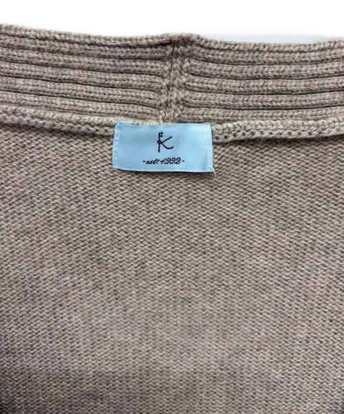 KUMIKYOKU（クミキョク）KUMIKYOKU (クミキョク) パールボタンカーディガン ベージュ サイズ:6の古着・服飾アイテム