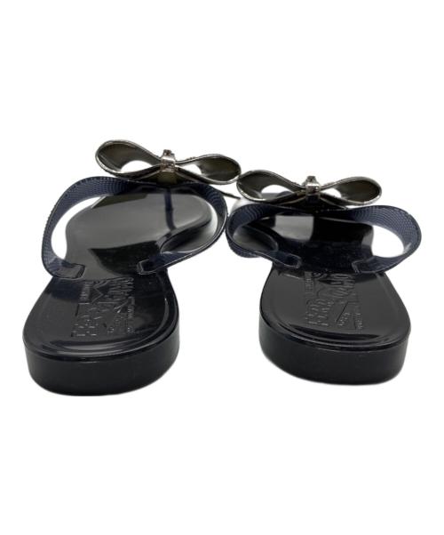 Salvatore Ferragamo（サルヴァトーレ フェラガモ）Salvatore Ferragamo (サルヴァトーレ フェラガモ) フラットサンダル ダークネイビー サイズ:6の古着・服飾アイテム