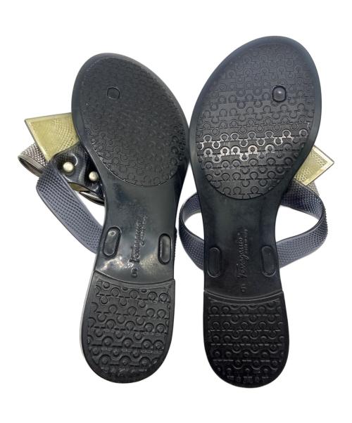 Salvatore Ferragamo（サルヴァトーレ フェラガモ）Salvatore Ferragamo (サルヴァトーレ フェラガモ) フラットサンダル ダークネイビー サイズ:6の古着・服飾アイテム