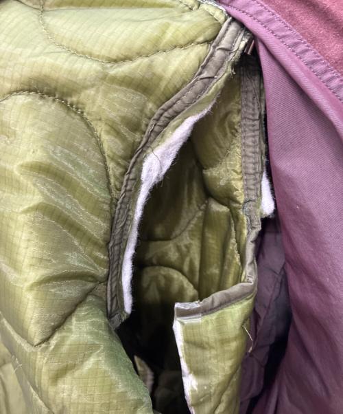 American Apparel（アメリカンアパレル）American Apparel (アメリカンアパレル) 97年製 M65 フィールドジャケット レッド×ブラック サイズ:XLARGE-REGULARの古着・服飾アイテム