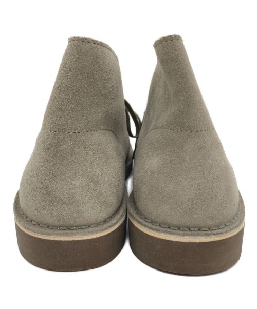 CLARKS（クラークス）CLARKS (クラークス) デザートブーツ グレー サイズ:26.5の古着・服飾アイテム