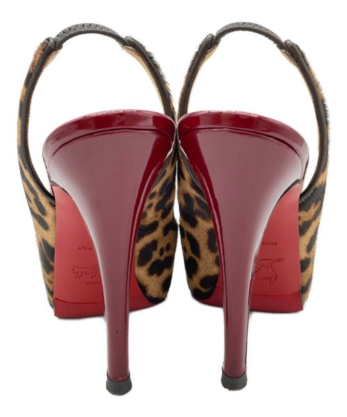 Christian Louboutin（クリスチャン・ルブタン）Christian Louboutin (クリスチャン・ルブタン) ヒールパンプス ベージュ サイズ:34の古着・服飾アイテム