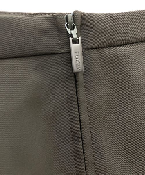 FOXEY NEWYORK（フォクシーニューヨーク）FOXEY NEWYORK (フォクシーニューヨーク) スカート ブラウン サイズ:40の古着・服飾アイテム