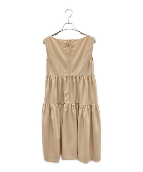 FOXEY NEWYORK（フォクシーニューヨーク）FOXEY NEWYORK (フォクシーニューヨーク) ノースリーブワンピース ベージュ サイズ:Mの古着・服飾アイテム