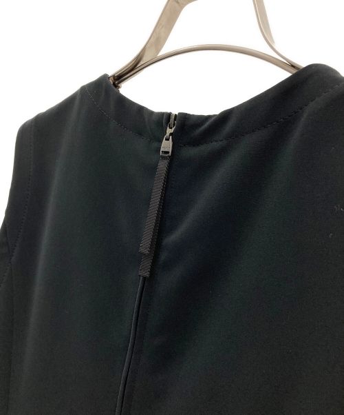 FOXEY NEWYORK（フォクシーニューヨーク）FOXEY NEWYORK (フォクシーニューヨーク) ノースリーブワンピース ブラック サイズ:40の古着・服飾アイテム