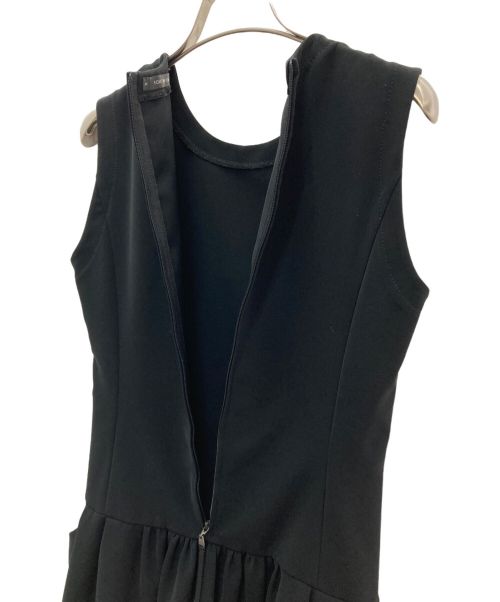 FOXEY NEWYORK（フォクシーニューヨーク）FOXEY NEWYORK (フォクシーニューヨーク) ノースリーブワンピース ブラック サイズ:40の古着・服飾アイテム