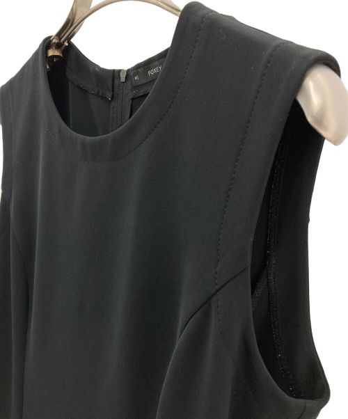 FOXEY NEWYORK（フォクシーニューヨーク）FOXEY NEWYORK (フォクシーニューヨーク) ノースリーブワンピース ブラック サイズ:40の古着・服飾アイテム