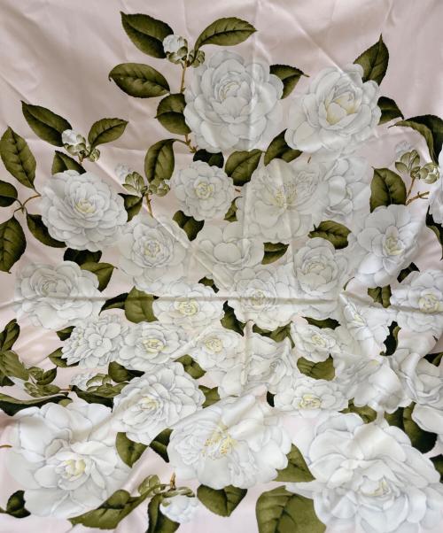 CHANEL（シャネル）CHANEL (シャネル) シルクスカーフ ベージュの古着・服飾アイテム