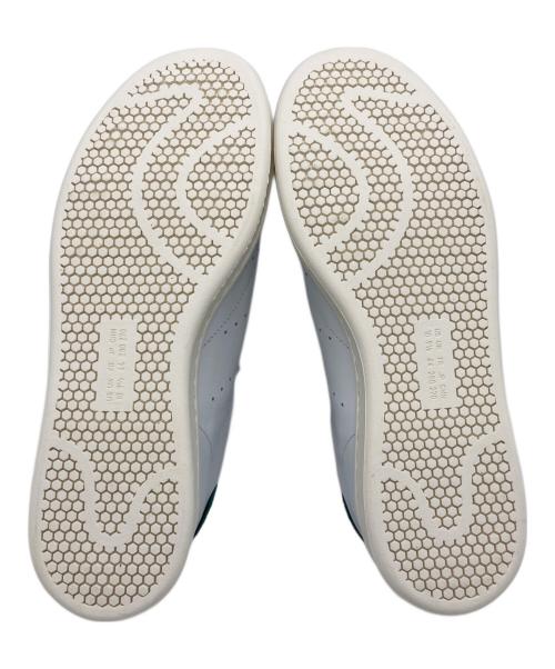 adidas（アディダス）adidas (アディダス) ローカットスニーカー ホワイト×グリーン サイズ:28の古着・服飾アイテム