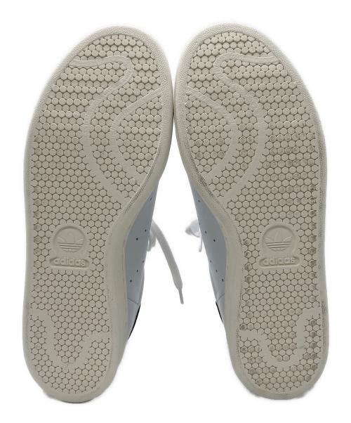 adidas（アディダス）adidas (アディダス) スニーカー ホワイト×グリーン サイズ:28cmの古着・服飾アイテム