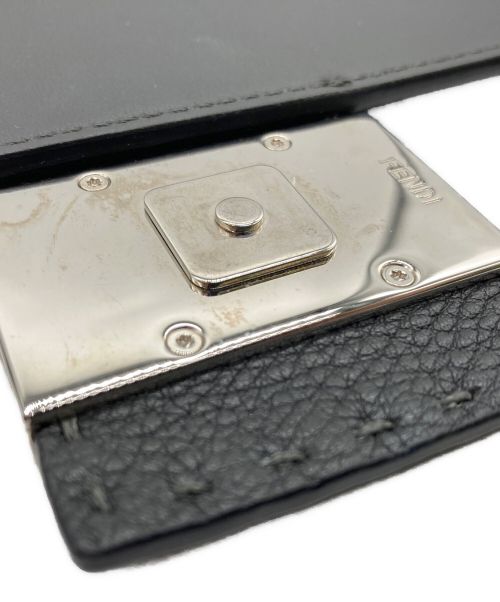 FENDI（フェンディ）FENDI (フェンディ) ショルダーバッグ グレーの古着・服飾アイテム