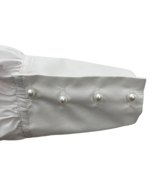 TSURU by MARIKO OIKAWA（ツルバイマリコオイカワ）TSURU by MARIKO OIKAWA (ツルバイマリコオイカワ) シャツブラウス ホワイト サイズ:Fの古着・服飾アイテム