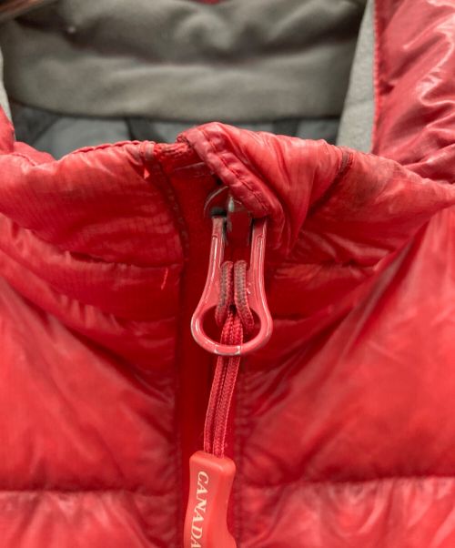 CANADA GOOSE（カナダグース）CANADA GOOSE (カナダグース) ナイロンジャケット レッド サイズ:Sの古着・服飾アイテム