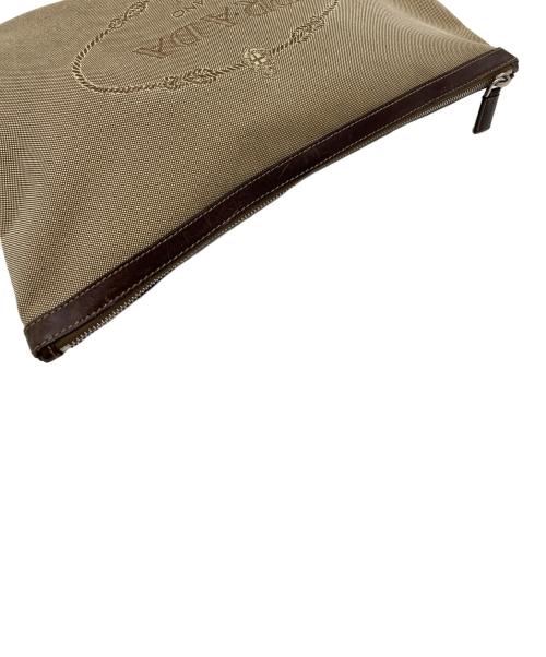 PRADA（プラダ）PRADA (プラダ) クラッチバッグ ブラウンの古着・服飾アイテム