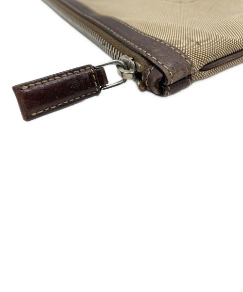 PRADA（プラダ）PRADA (プラダ) クラッチバッグ ブラウンの古着・服飾アイテム