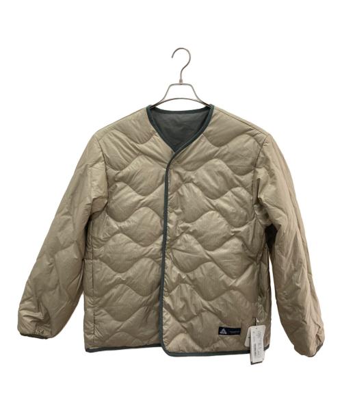 nanamica（ナナミカ）nanamica (ナナミカ) Palace Skateboards (パレス スケートボーズ) リバーシブルダウンカーディガン グリーン×ベージュ サイズ:M 未使用品の古着・服飾アイテム