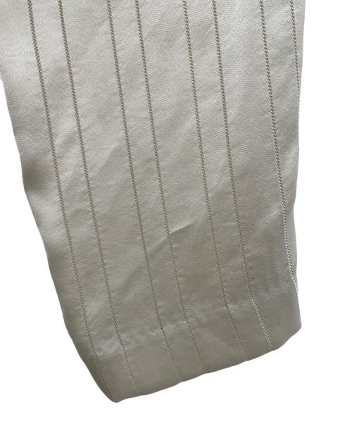 Adam et Rope（アダム エ ロペ）Adam et Rope (アダム エ ロペ) サテンテーパードパンツ ベージュ サイズ:Free 未使用品の古着・服飾アイテム