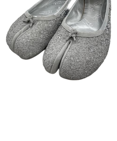 Maison Margiela（メゾンマルジェラ）Maison Margiela (メゾンマルジェラ) 足袋バレエシューズ シルバー サイズ:24.5cmの古着・服飾アイテム