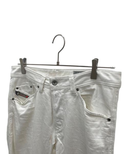 DIESEL（ディーゼル）DIESEL (ディーゼル) デニムパンツ ホワイト サイズ: 73.5cm (W29)の古着・服飾アイテム