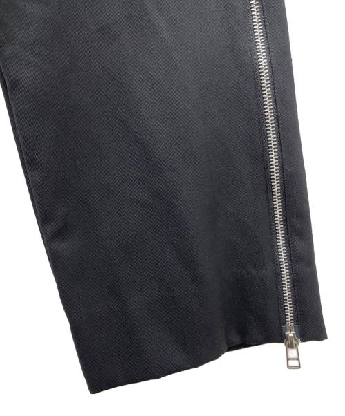 JOHN LAWRENCE SULLIVAN（ジョン ローレンス サリバン）JOHN LAWRENCE SULLIVAN (ジョン ローレンス サリバン) サイドジップ ウールギャバジン パンツ ブラック サイズ:46の古着・服飾アイテム