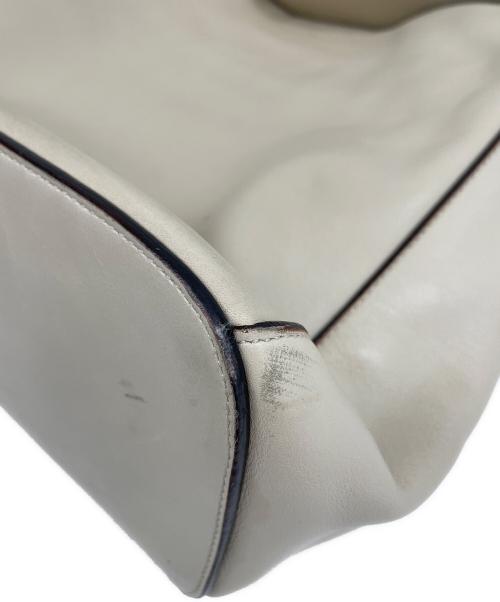 PRADA（プラダ）PRADA (プラダ) ショルダートートバッグ ベージュの古着・服飾アイテム