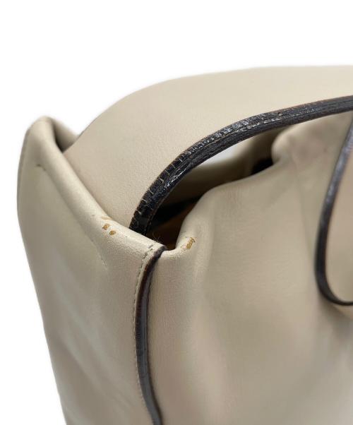 PRADA（プラダ）PRADA (プラダ) ショルダートートバッグ ベージュの古着・服飾アイテム