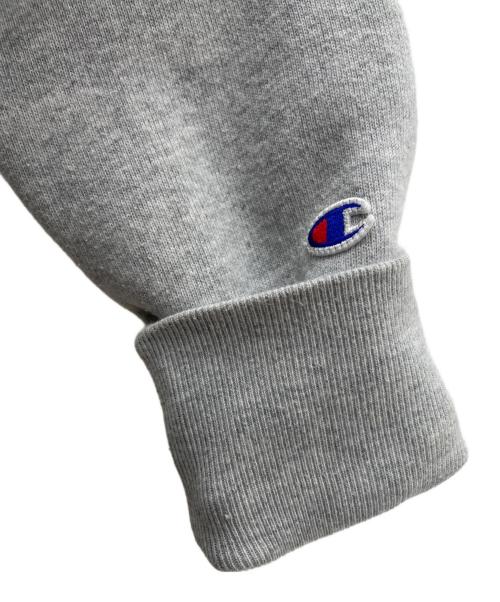 Champion REVERSE WEAVE（チャンピオン リバース ウィーブ）Champion REVERSE WEAVE (チャンピオン リバース ウィーブ) Disney (ディズニー) クルーネックスウェット ライトグレー サイズ:Sの古着・服飾アイテム