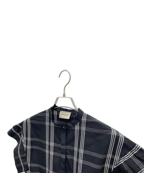 UNITED ARROWS TOKYO（ユナイテッドアローズトウキョウ）UNITED ARROWS TOKYO (ユナイテッドアローズトウキョウ) 半袖ブラウス ブラック×ホワイト サイズ:-の古着・服飾アイテム