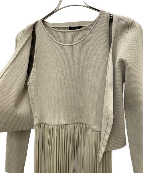 anuans（アニュアンス）anuans (アニュアンス) 長袖ワンピース カーキ サイズ:M 未使用品の古着・服飾アイテム