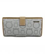 Salvatore Ferragamoサルヴァトーレ フェラガモ）の古着「長財布」｜スカイブルー