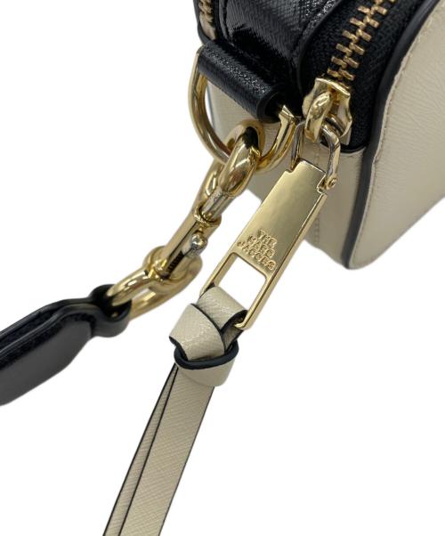 MARC JACOBS（マークジェイコブズ）MARC JACOBS (マークジェイコブス) ショルダーバッグ アイボリー×ブラックの古着・服飾アイテム