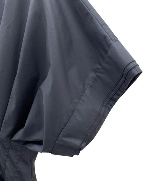 #Newans（ハッシュニュアンス）#Newans (ハッシュニュアンス) 半袖ブラウス ネイビー サイズ:M 未使用品の古着・服飾アイテム