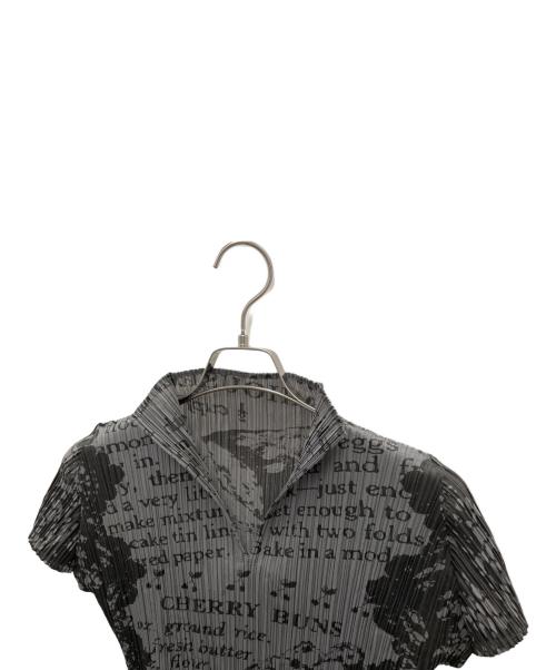 PLEATS PLEASE（プリーツプリーズ）PLEATS PLEASE (プリーツプリーズ) 半袖ブラウス グレー サイズ:3の古着・服飾アイテム