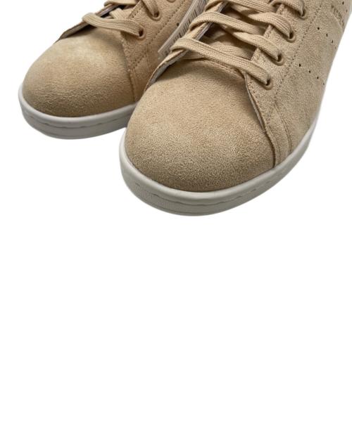 adidas（アディダス）adidas (アディダス) スニーカー ベージュ サイズ:29.5cm 未使用品の古着・服飾アイテム