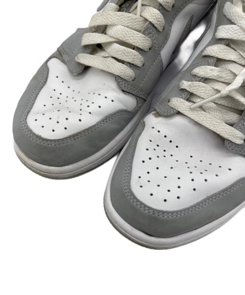 NIKE（ナイキ）NIKE (ナイキ) スニーカー グレー×ホワイト サイズ:26.5cmの古着・服飾アイテム