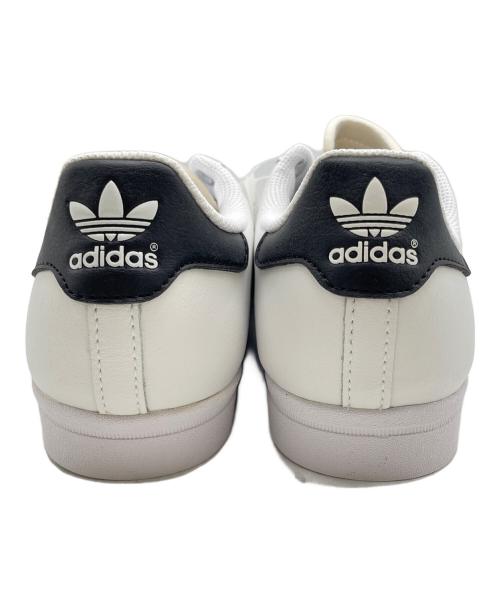 adidas（アディダス）adidas (アディダス) スニーカー ホワイト サイズ:24cm 未使用品の古着・服飾アイテム