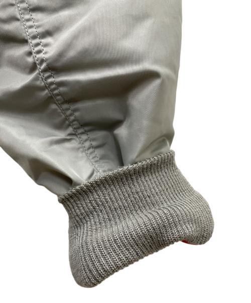 AVIREX（アヴィレックス）AVIREX (アヴィレックス) MA-1ジャケット ライトグレー サイズ:XLの古着・服飾アイテム