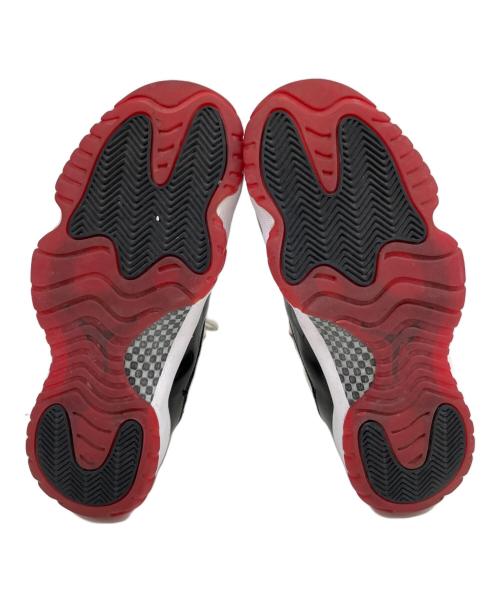 NIKE（ナイキ）NIKE (ナイキ) スニーカー ホワイト×ブラック サイズ:27.5cmの古着・服飾アイテム
