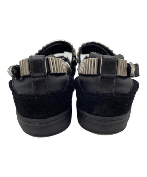 TOGA PULLA（トーガ プルラ）TOGA PULLA (トーガ プルラ) サンダル ブラック×シルバー サイズ:36の古着・服飾アイテム