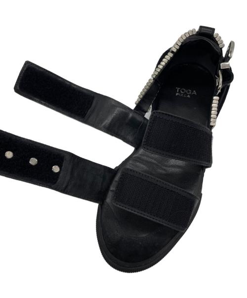 TOGA PULLA（トーガ プルラ）TOGA PULLA (トーガ プルラ) サンダル ブラック×シルバー サイズ:36の古着・服飾アイテム
