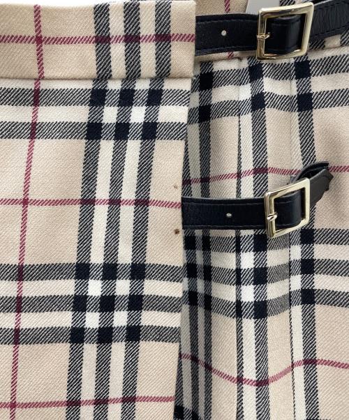 BURBERRY LONDON（バーバリーロンドン）BURBERRY LONDON (バーバリーロンドン) ラップスカート ベージュ サイズ:15号の古着・服飾アイテム