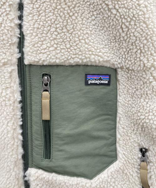 Patagonia（パタゴニア）Patagonia (パタゴニア) ボアジャケット アイボリー×グリーン サイズ:XLの古着・服飾アイテム