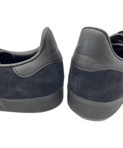 adidas（アディダス）adidas (アディダス) ローカットスニーカー ブラック サイズ:26cmの古着・服飾アイテム