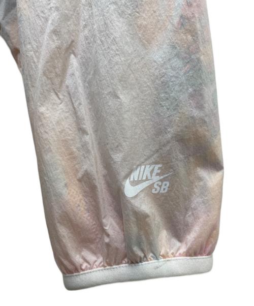 NIKE（ナイキ）NIKE (ナイキ) ナイロンジャケット マルチカラー サイズ:Lの古着・服飾アイテム