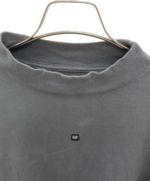 GAP（ギャップ）GAP (ギャップ) YZY (イージー) ロゴTシャツ グレー サイズ:Sの古着・服飾アイテム
