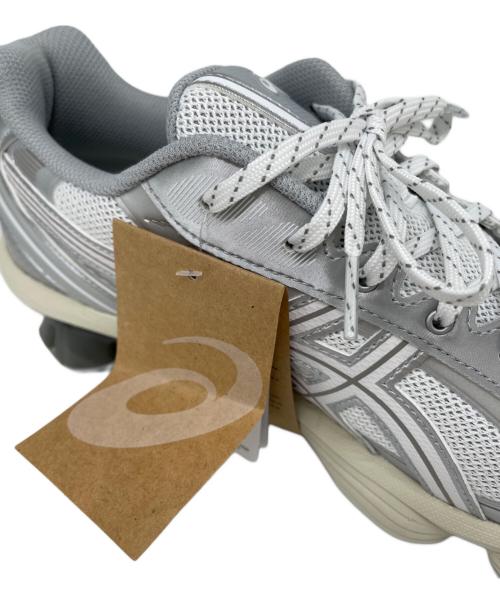 asics（アシックス）asics (アシックス) スニーカー シルバー サイズ:28.5 未使用品の古着・服飾アイテム